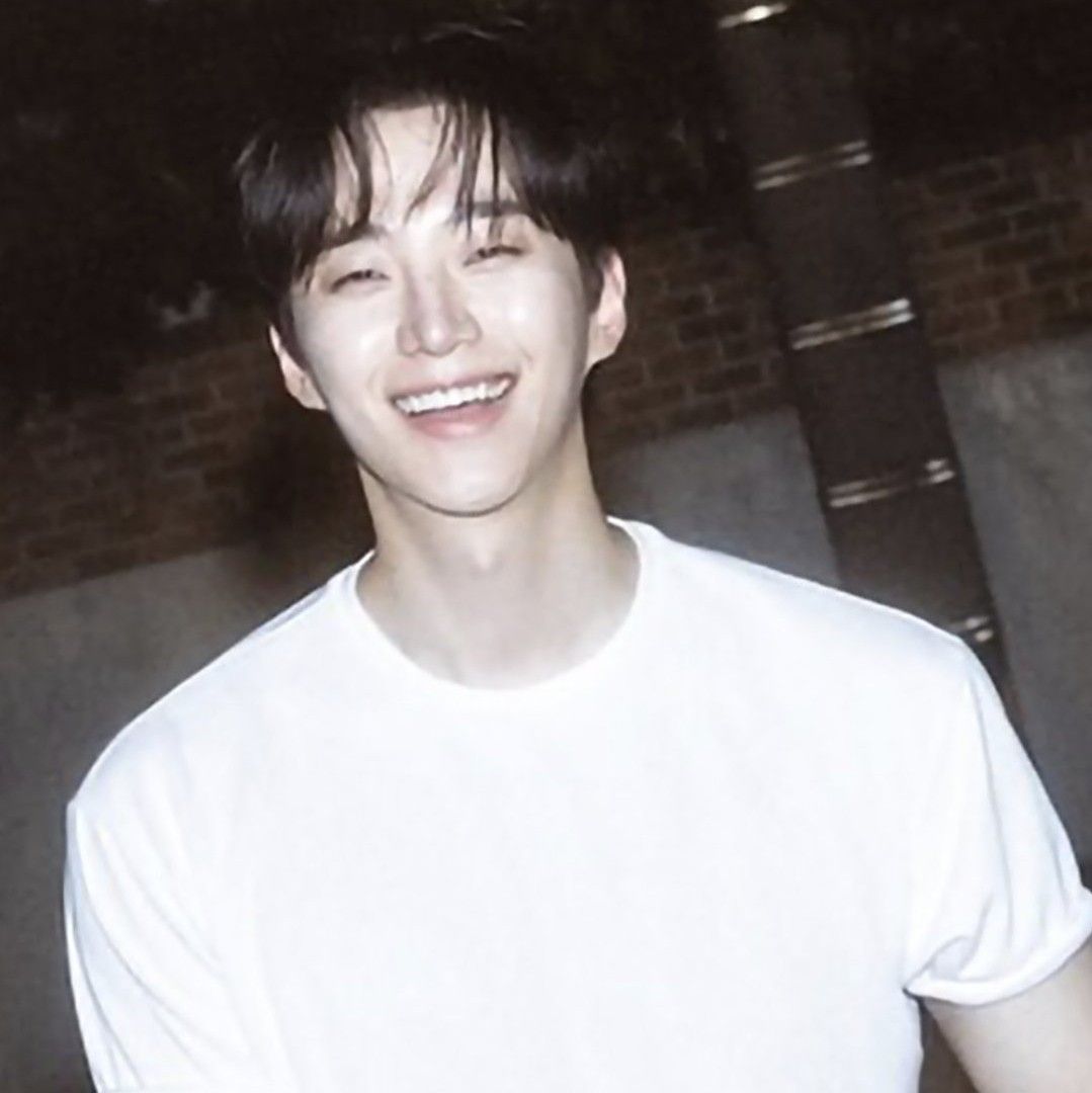 Recent activity shot of Junho (2PM)