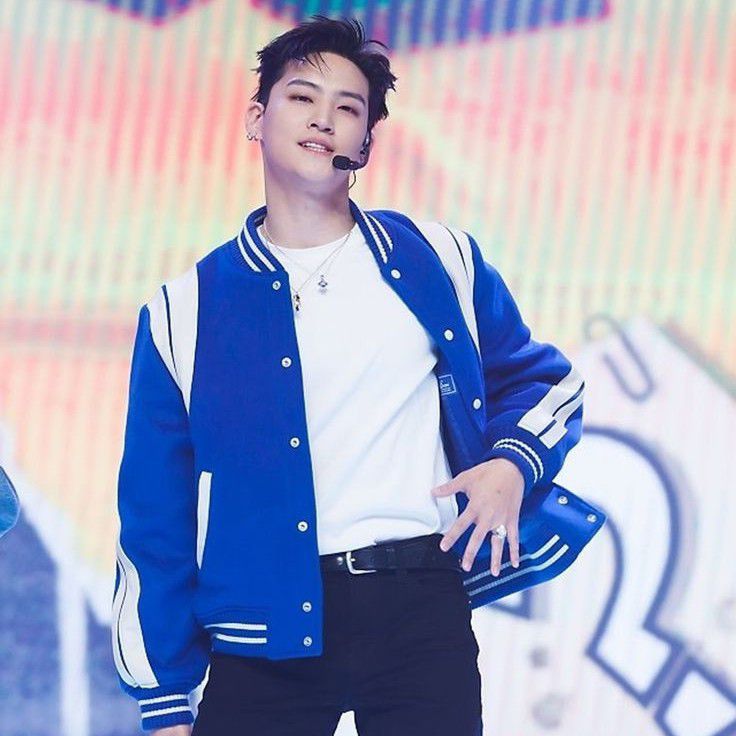 A moment captured by JAY B (GOT7)'s fan