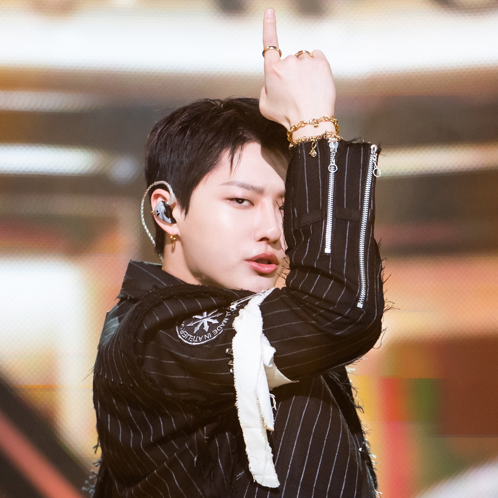 Behind-the-scenes cut of WOODZ