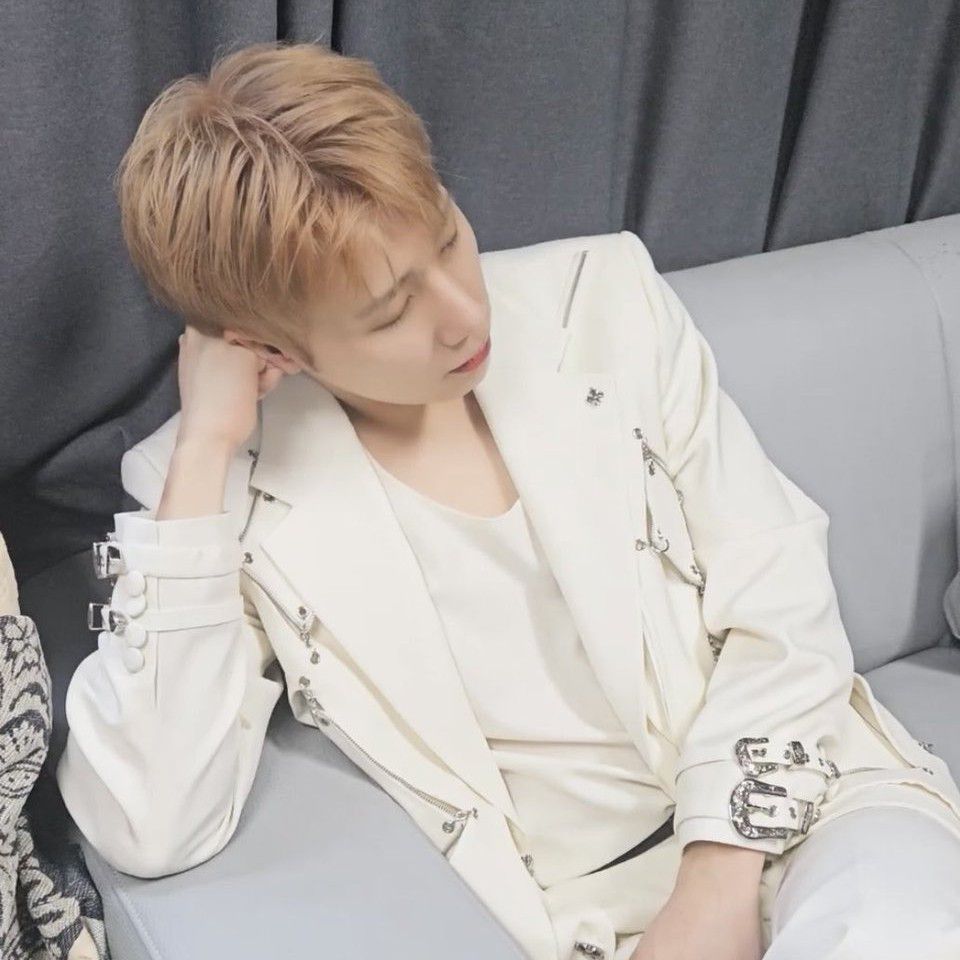 Recent activity shot of Sungkyu (INFINITE)