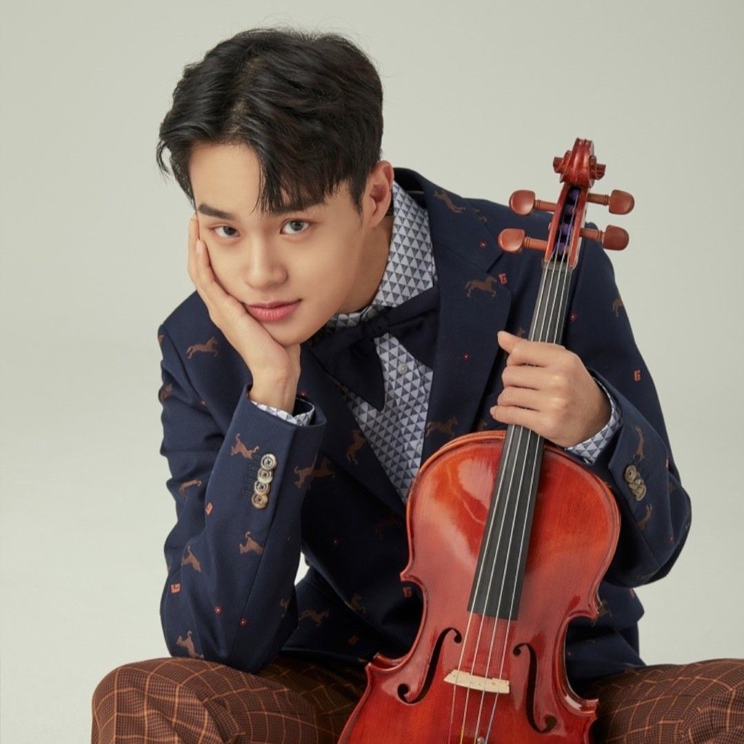 Latest photo of Lee Daehwi (AB6IX)