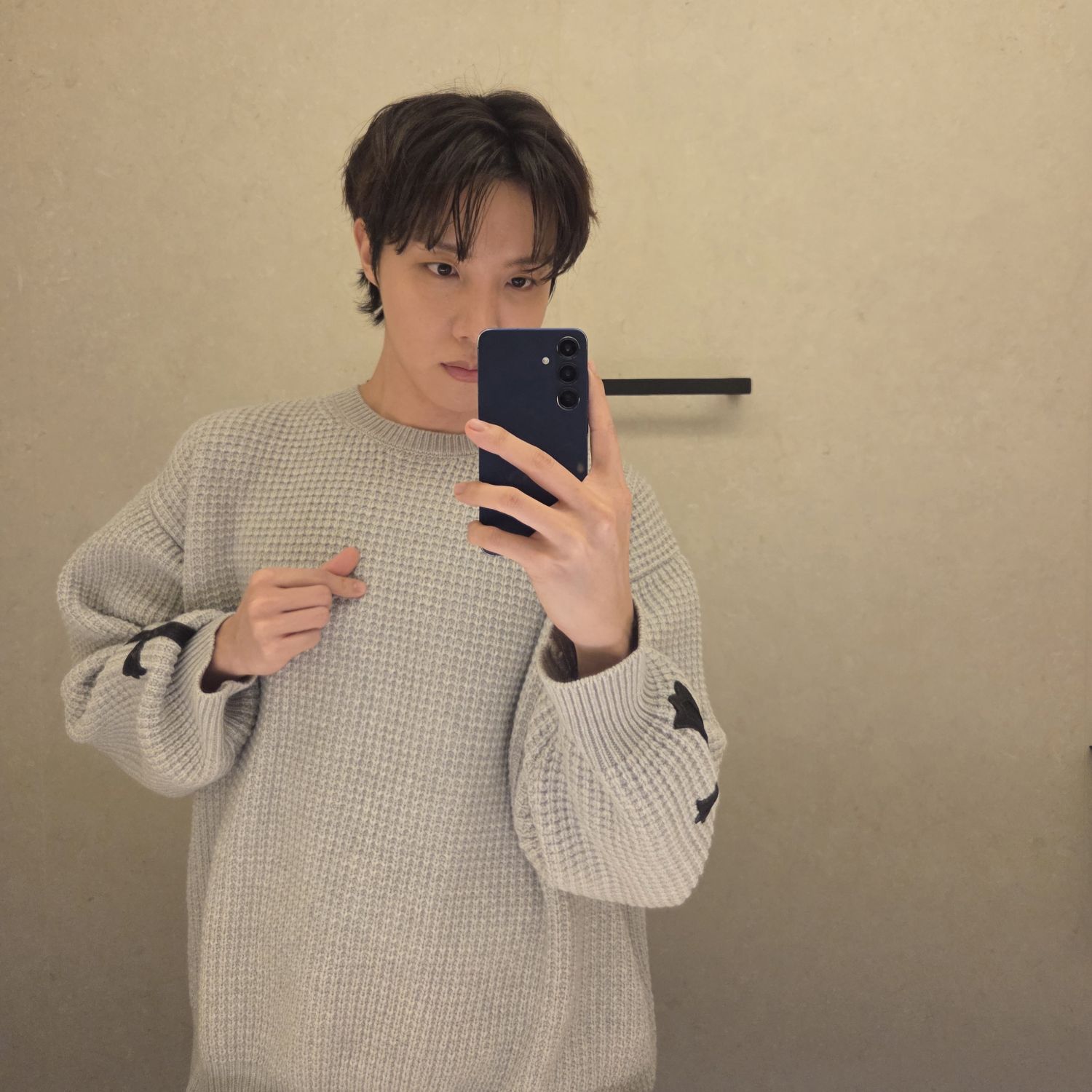 제이홉 (방탄소년단)의 최신 사진