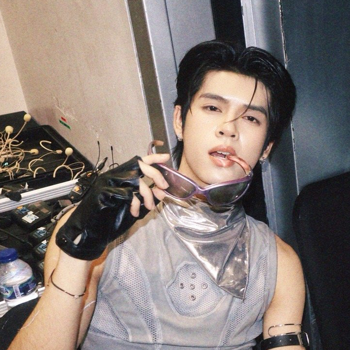 Behind-the-scenes cut of DORN (NexT1DE)