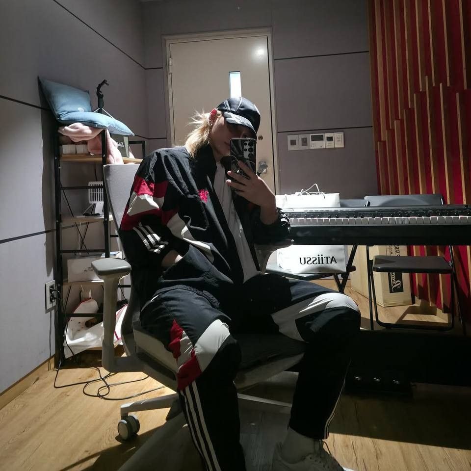 Behind-the-scenes cut of Felix (Stray Kids)