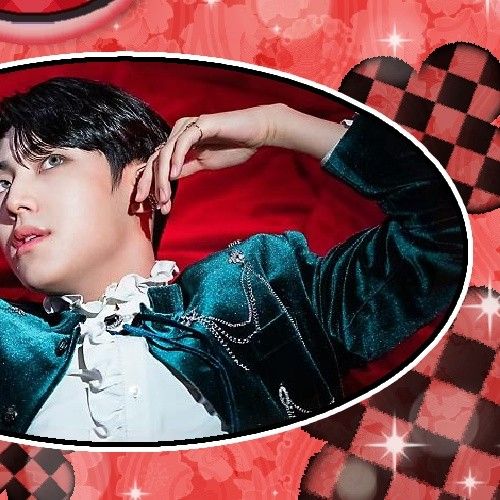 Recent activity shot of Lee Eunsang (YOUNITE)