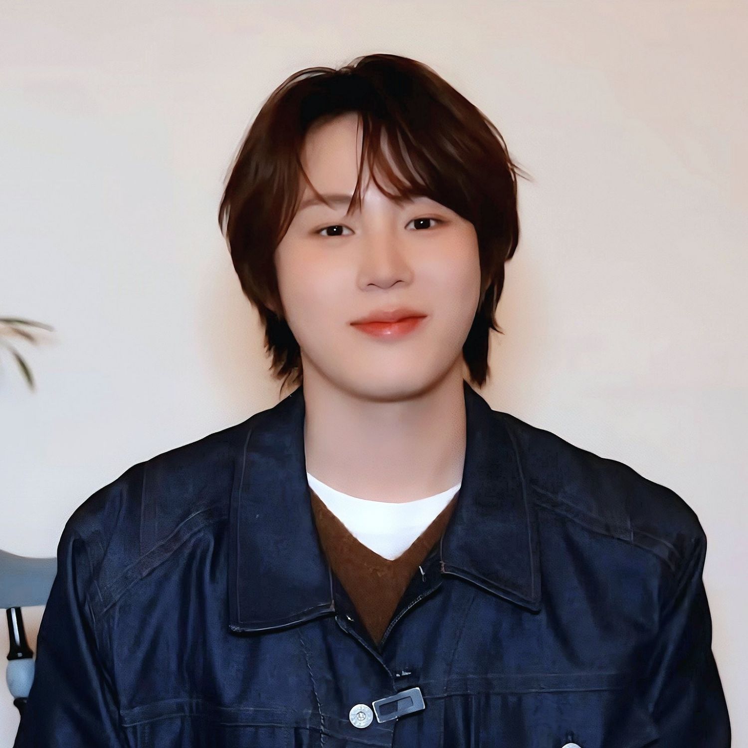 Behind-the-scenes cut of Ha Sungwoon