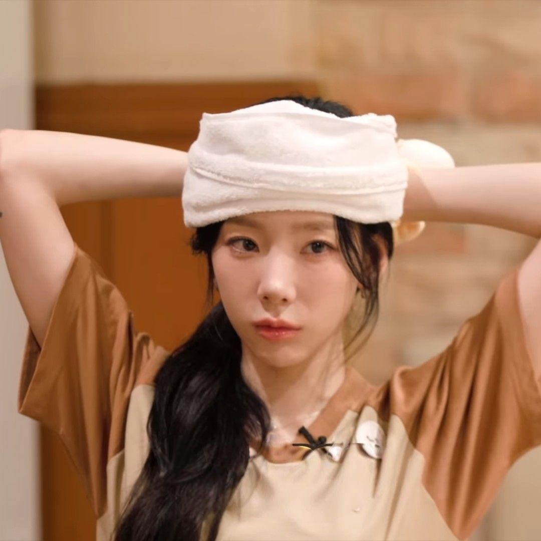 Latest photo of Taeyeon (Girls' Generation)