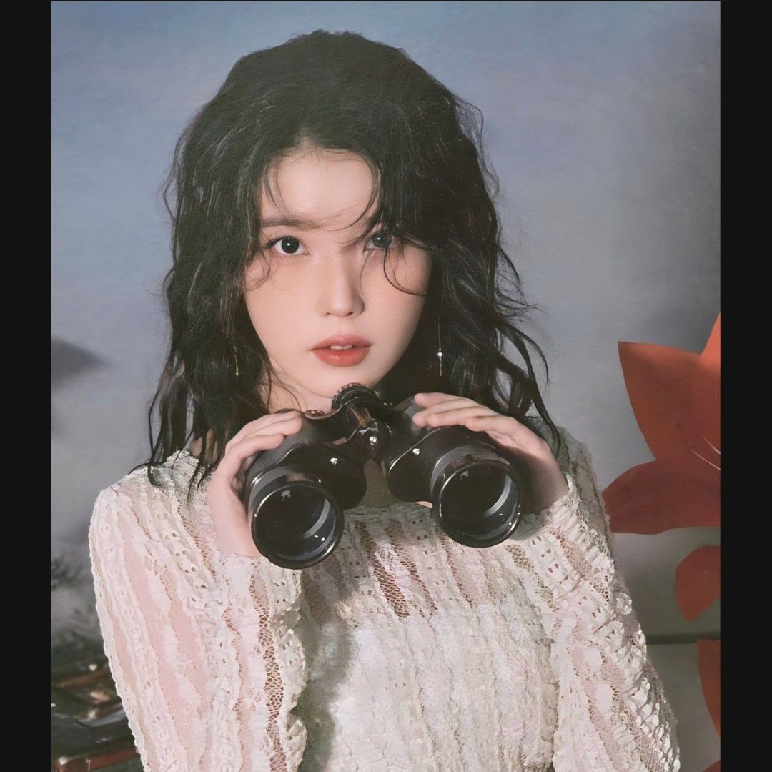 Recent activity shot of IU