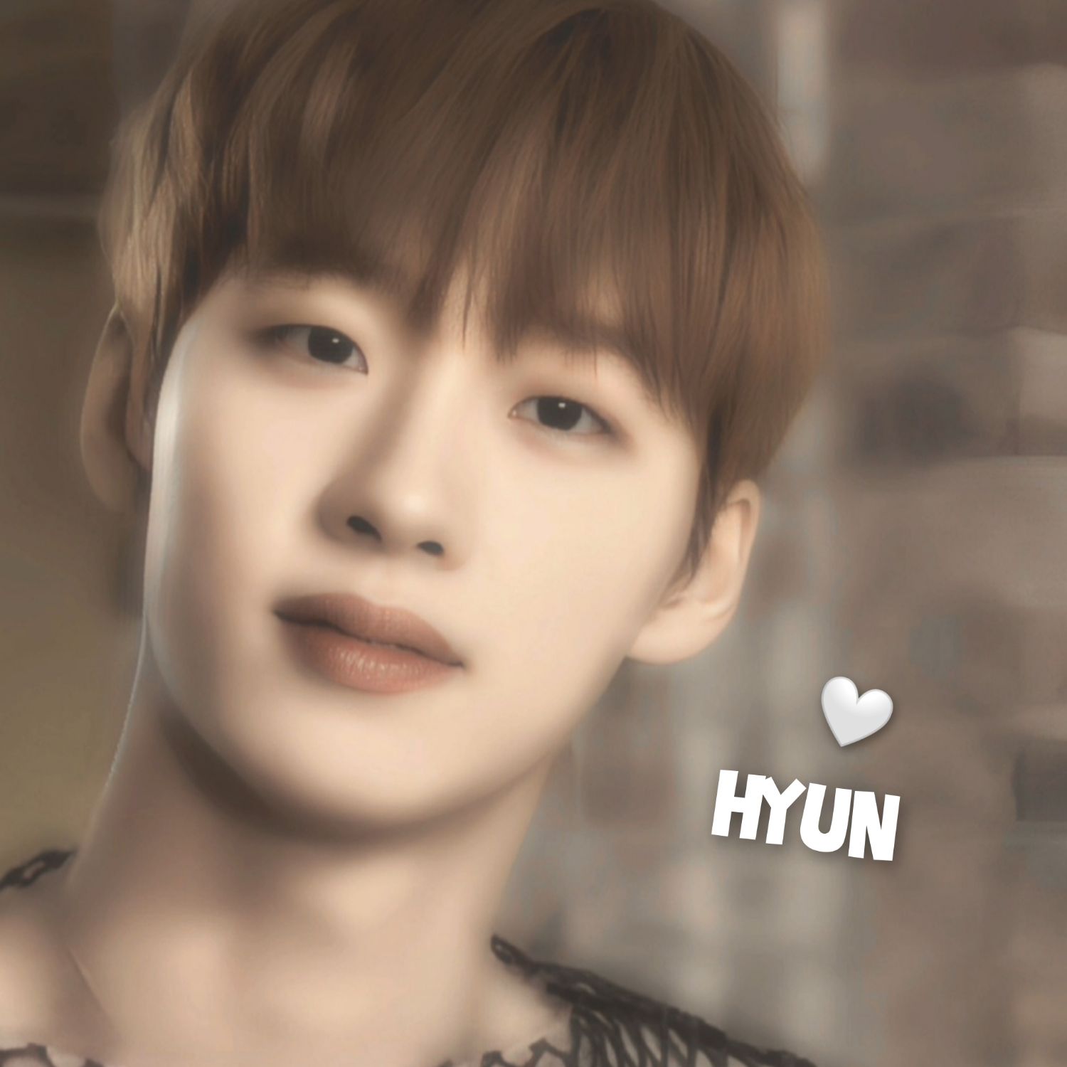 Behind-the-scenes cut of Hyun