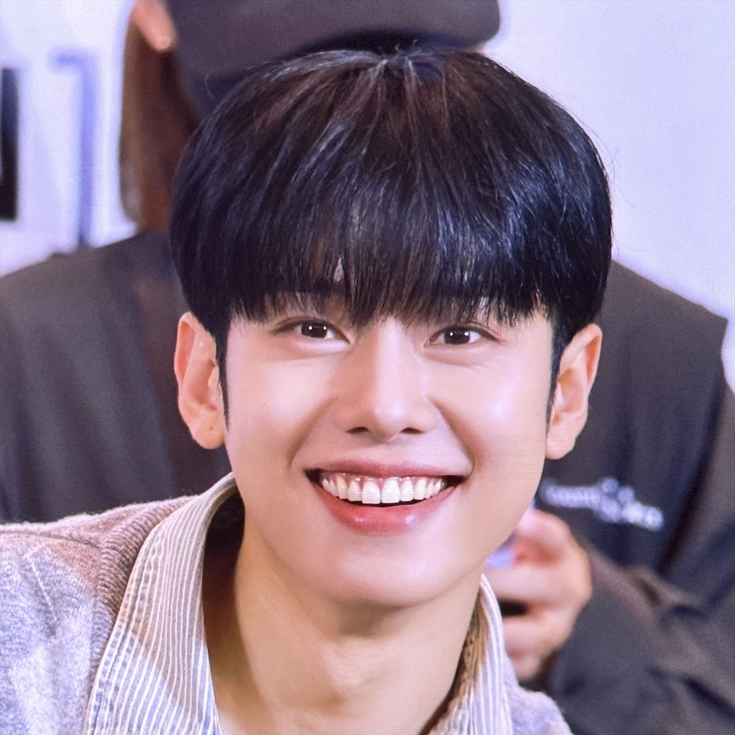 Latest photo of Kim Donghyun (AB6IX)