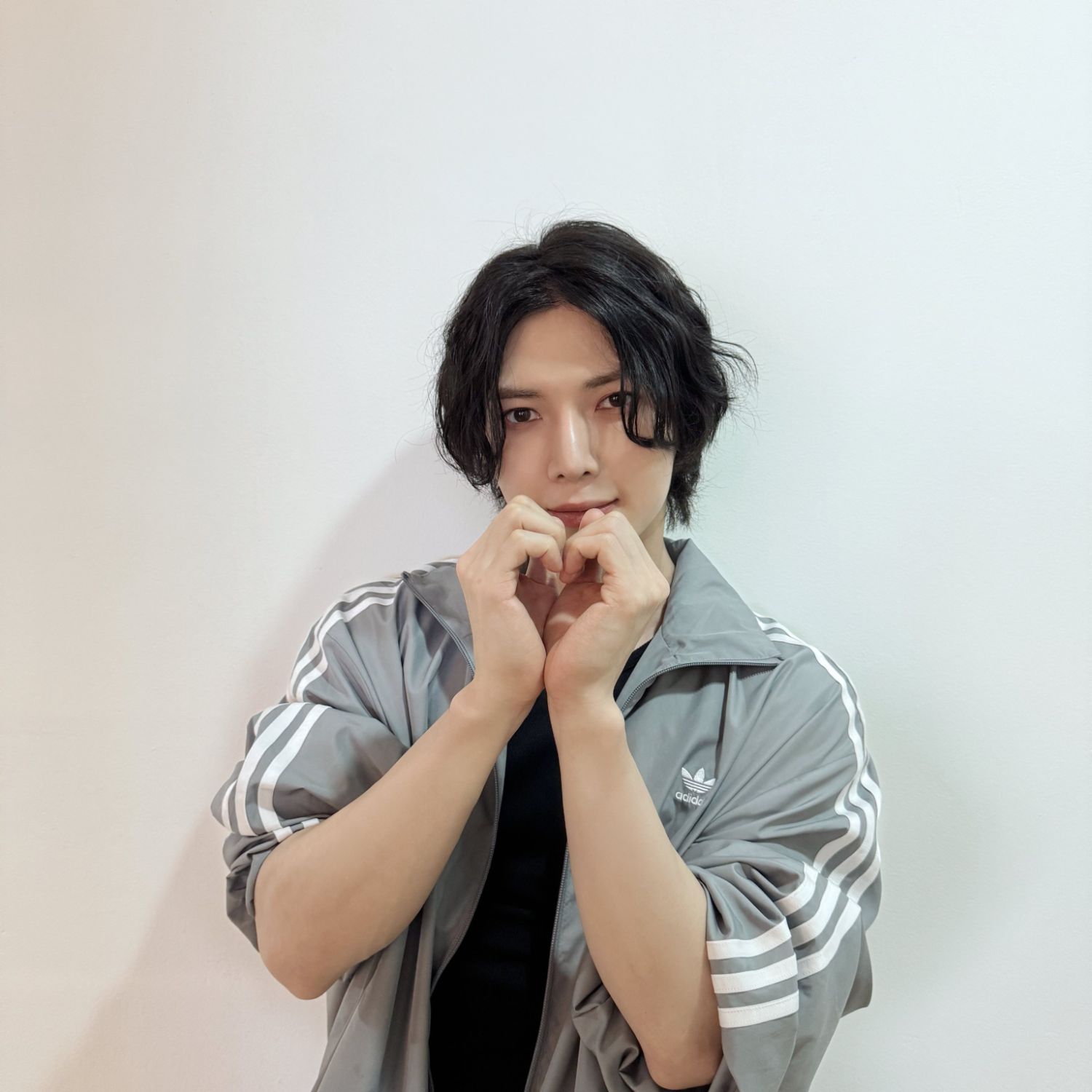 Behind-the-scenes cut of ATEEZ