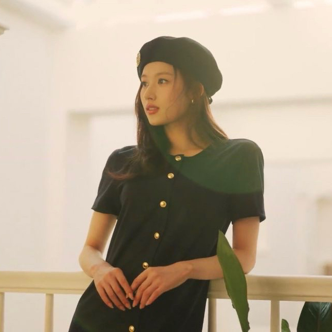 A moment captured by Sana (TWICE)'s fan