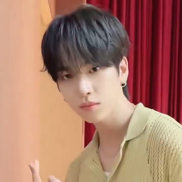 Recent activity shot of Hanjun (n.SSign)