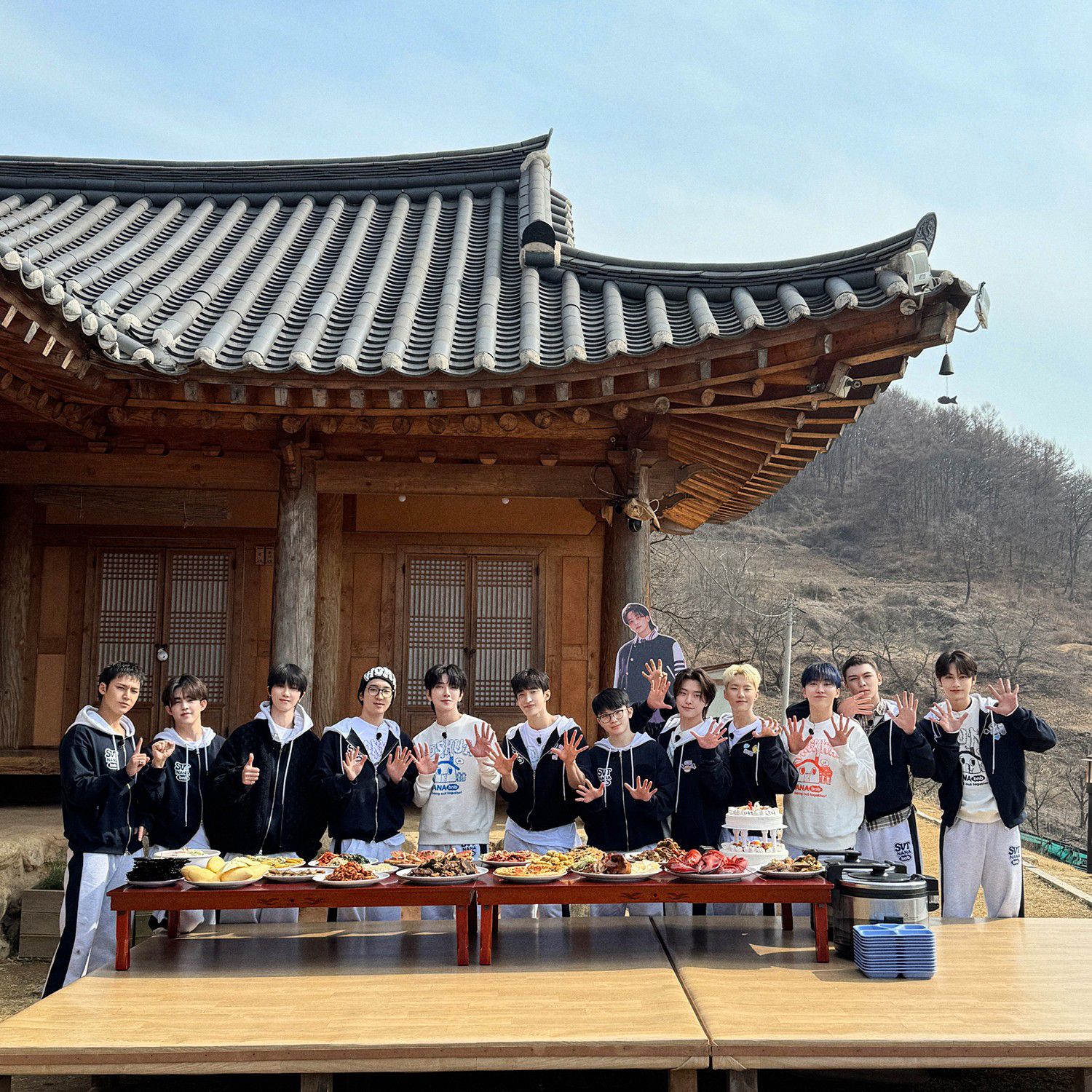 Recent activity shot of SEVENTEEN