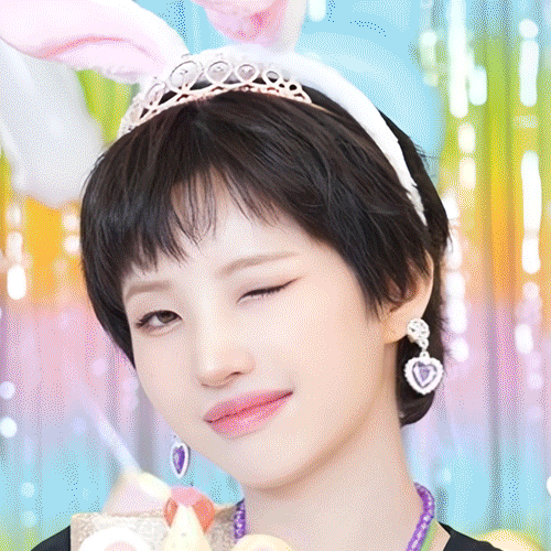 Behind-the-scenes cut of Soyeon (i-dle)