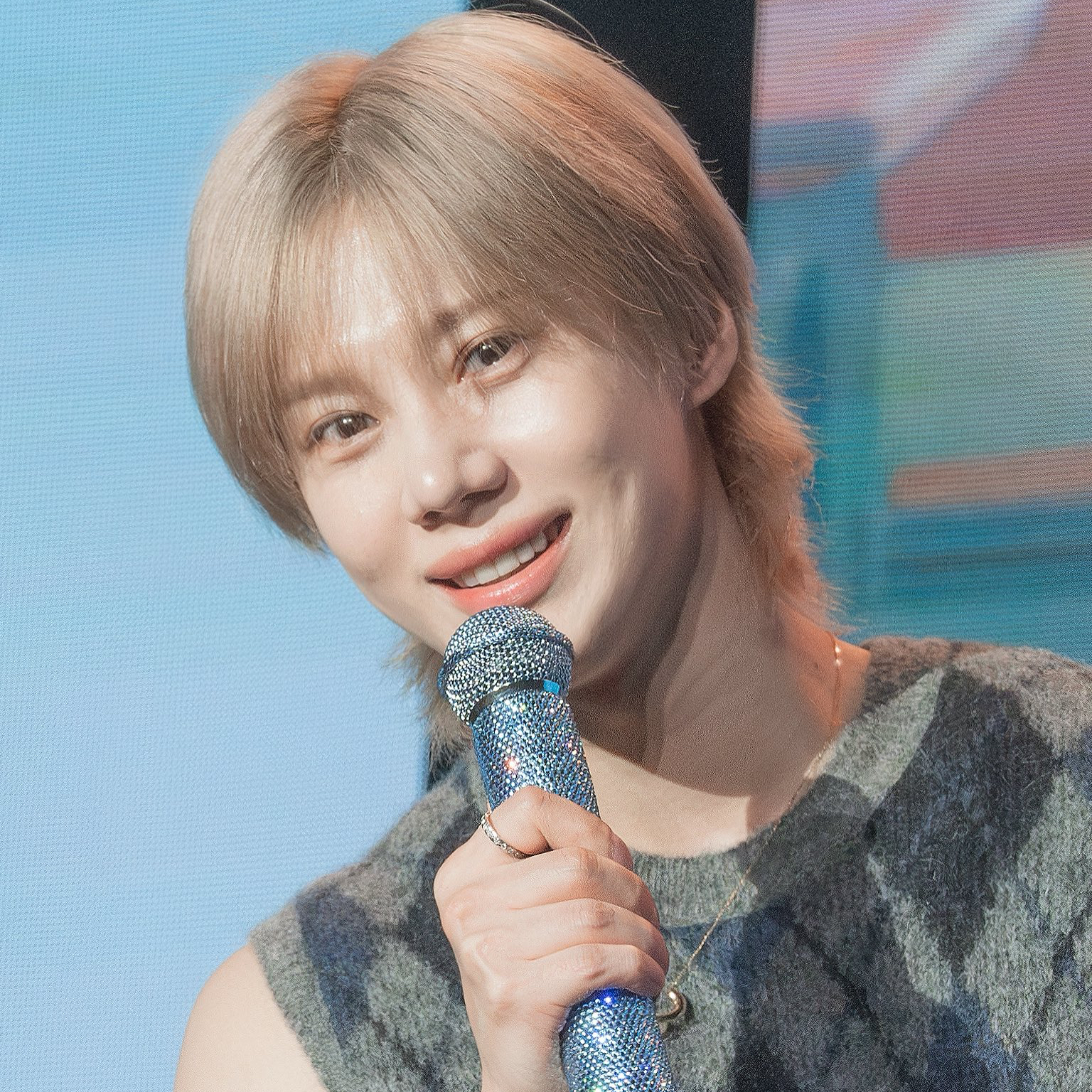 Behind-the-scenes cut of Taemin (SHINee)