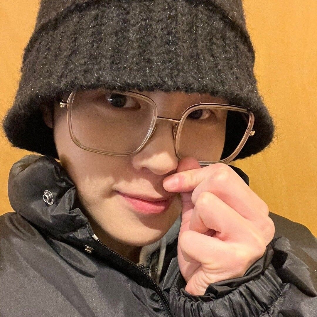 Latest photo of Ha Sungwoon