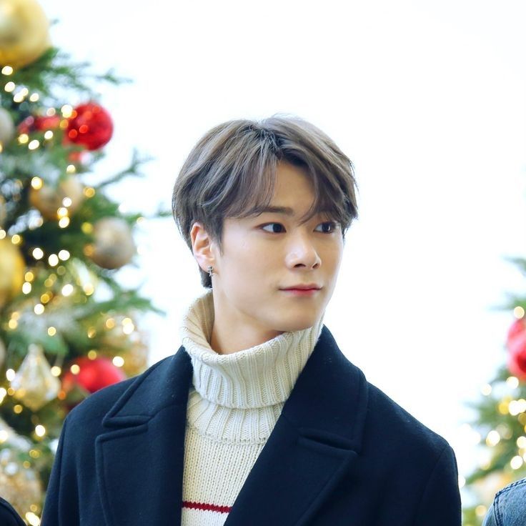 Latest photo of Moonbin (ASTRO)