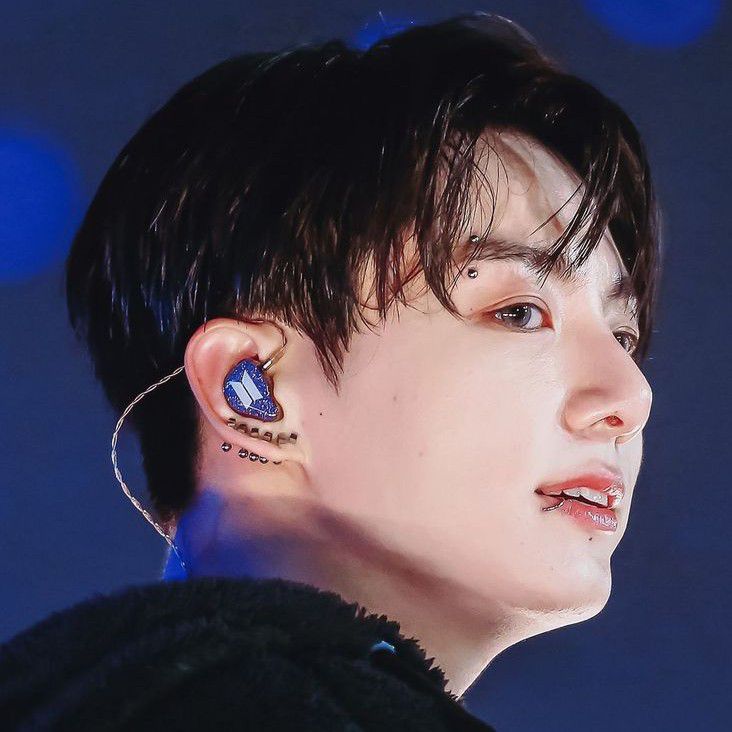 Latest photo of Jungkook (BTS)
