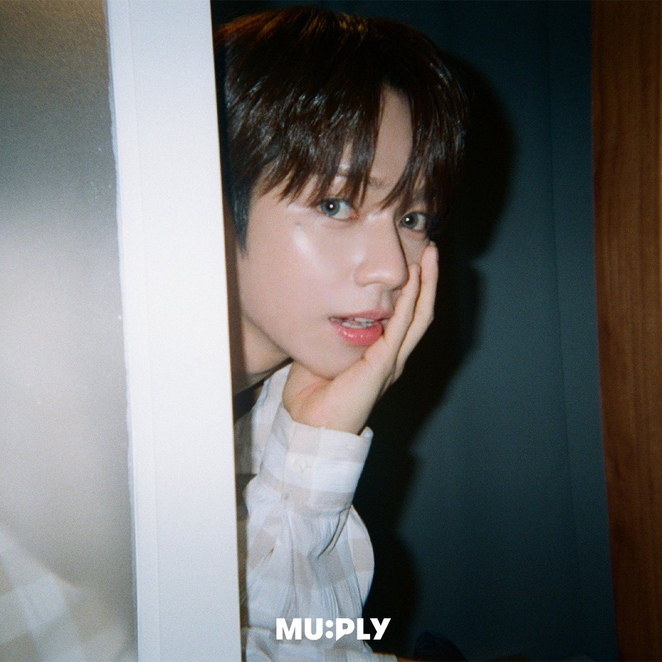 Behind-the-scenes cut of JL (AHOF)