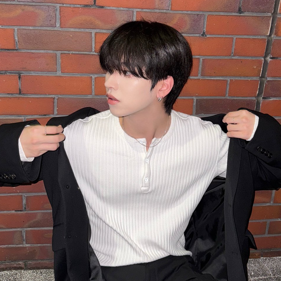 Latest photo of Hanjun (n.SSign)