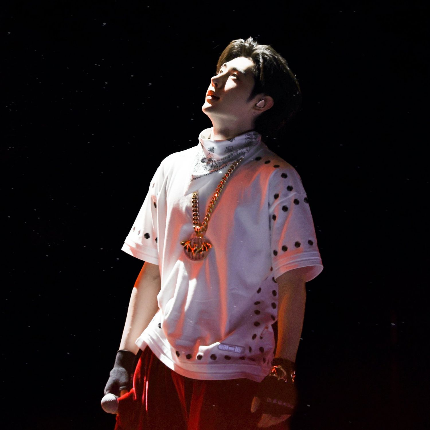 Latest photo of Sunghoon (ENHYPEN)