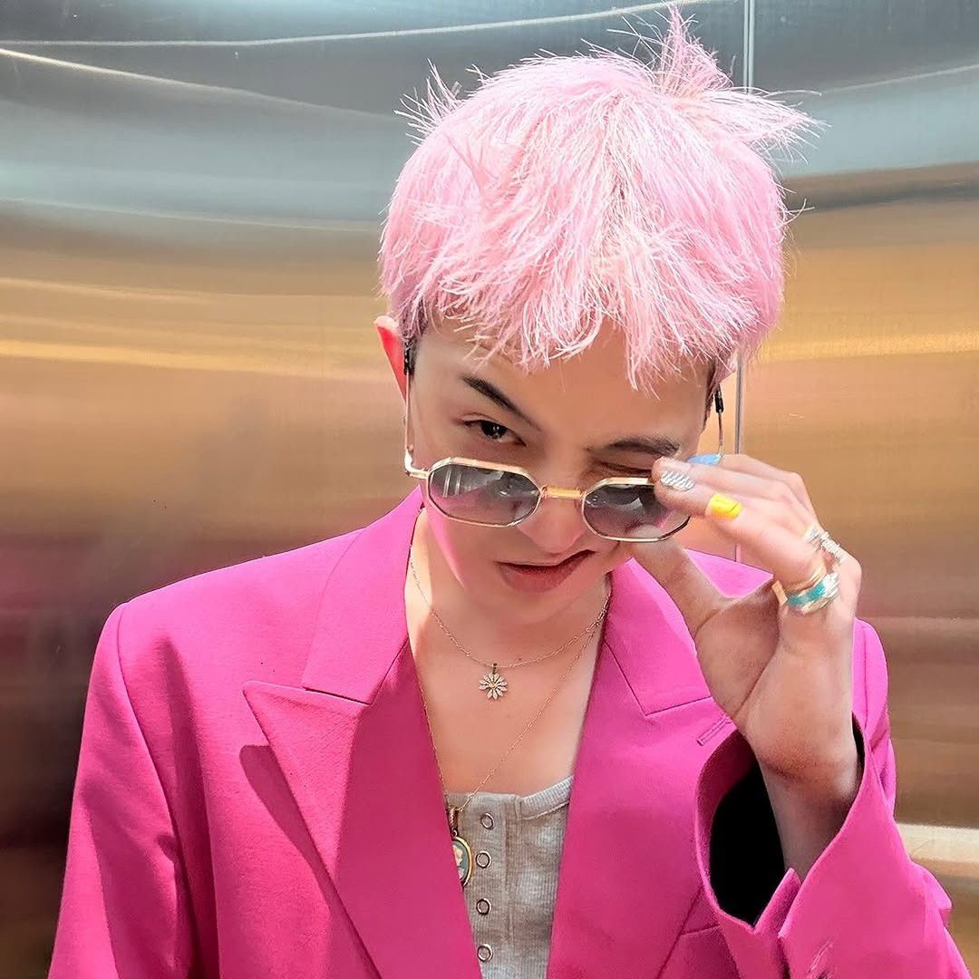 Recent activity shot of G-DRAGON (BIGBANG)