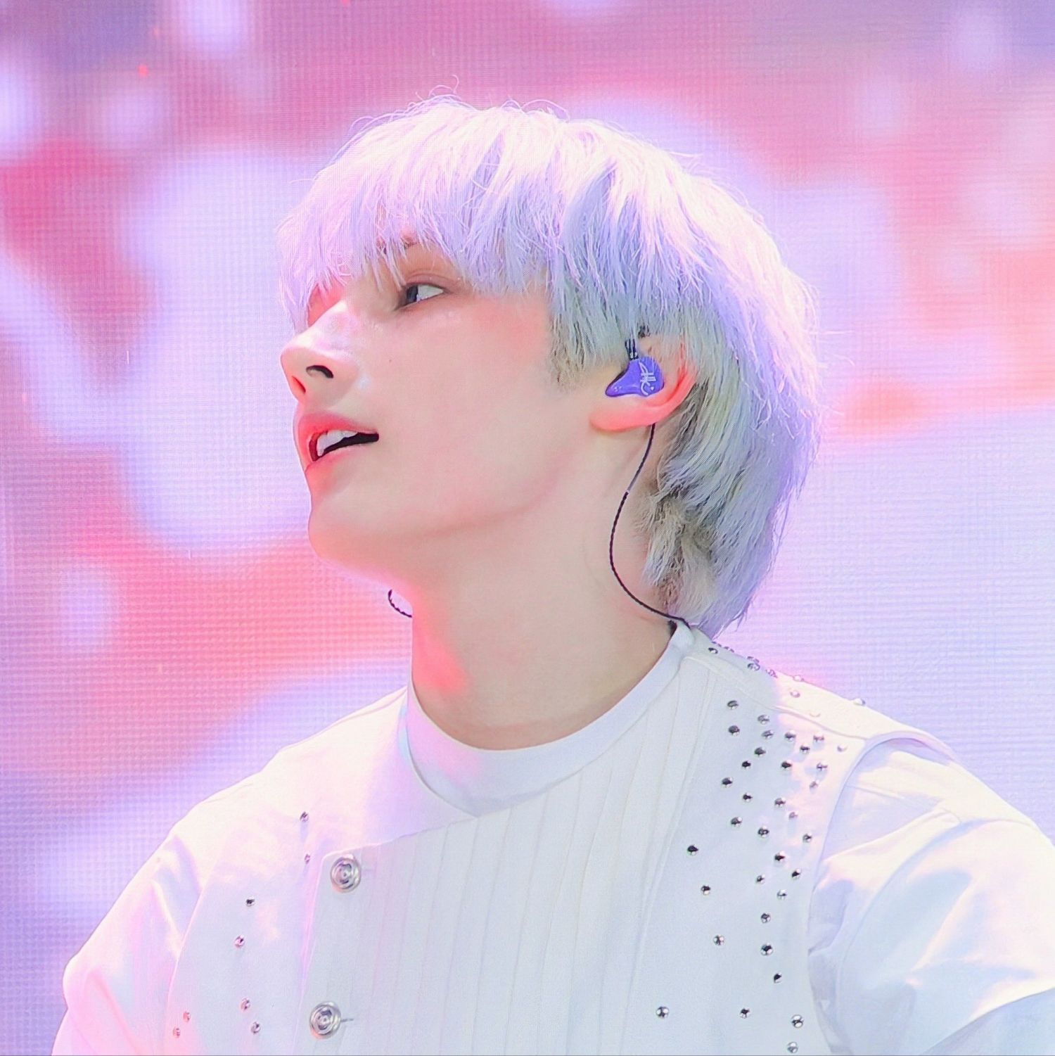 ヒュニンカイ (TOMORROW X TOGETHER)の舞台裏ショット