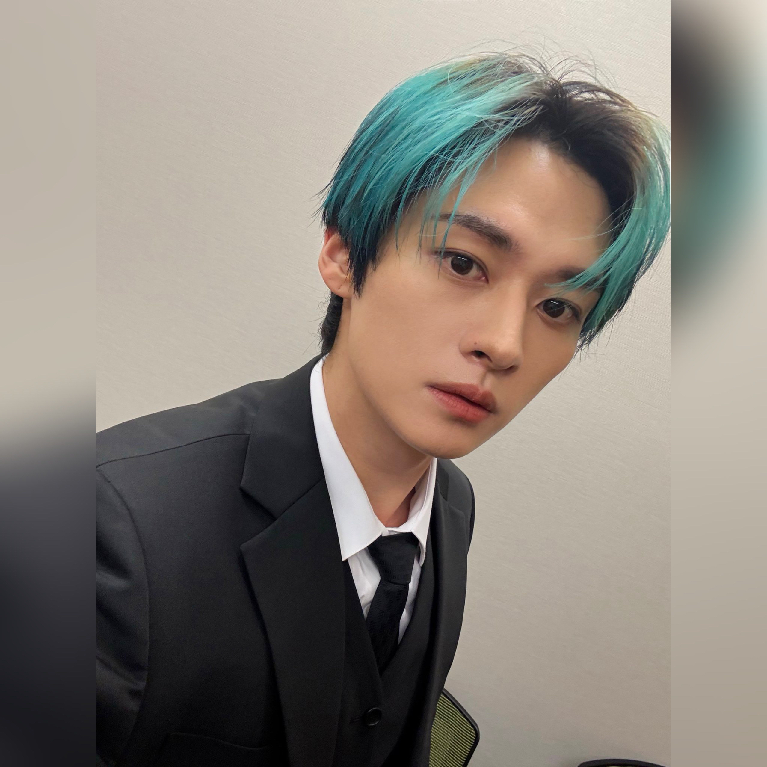 Latest photo of Lee Know (Stray Kids)