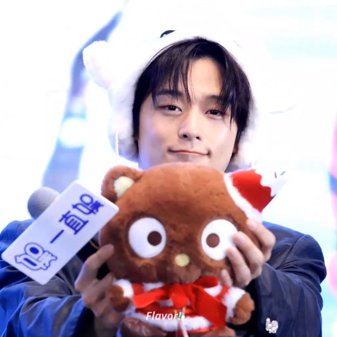 주연 (더보이즈) 최근 활동샷