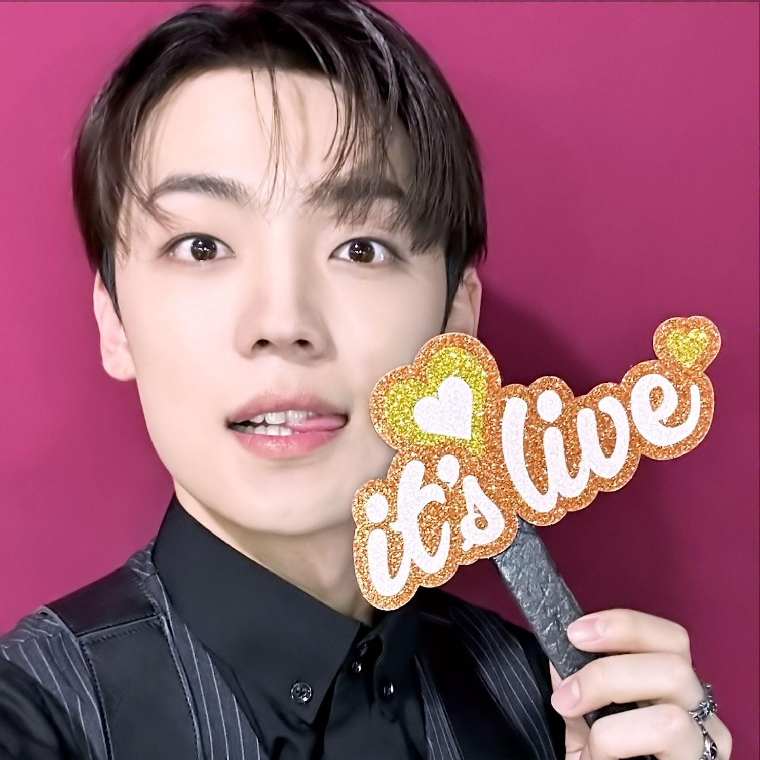 Behind-the-scenes cut of Chan (A.C.E)