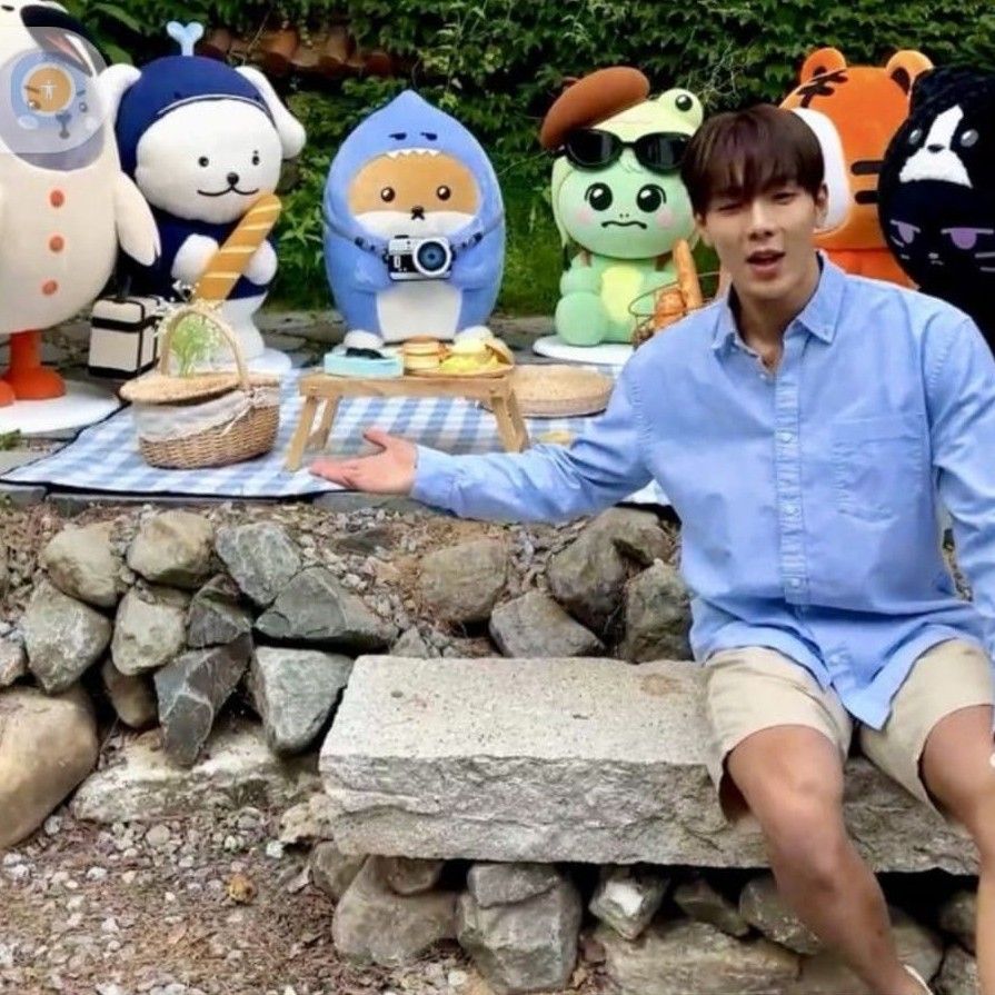 Momen yang diabadikan oleh penggemar Shownu (MONSTA X)