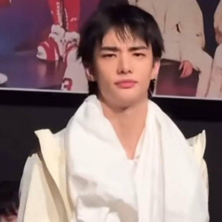 Recent activity shot of Hyunjin (Stray Kids)