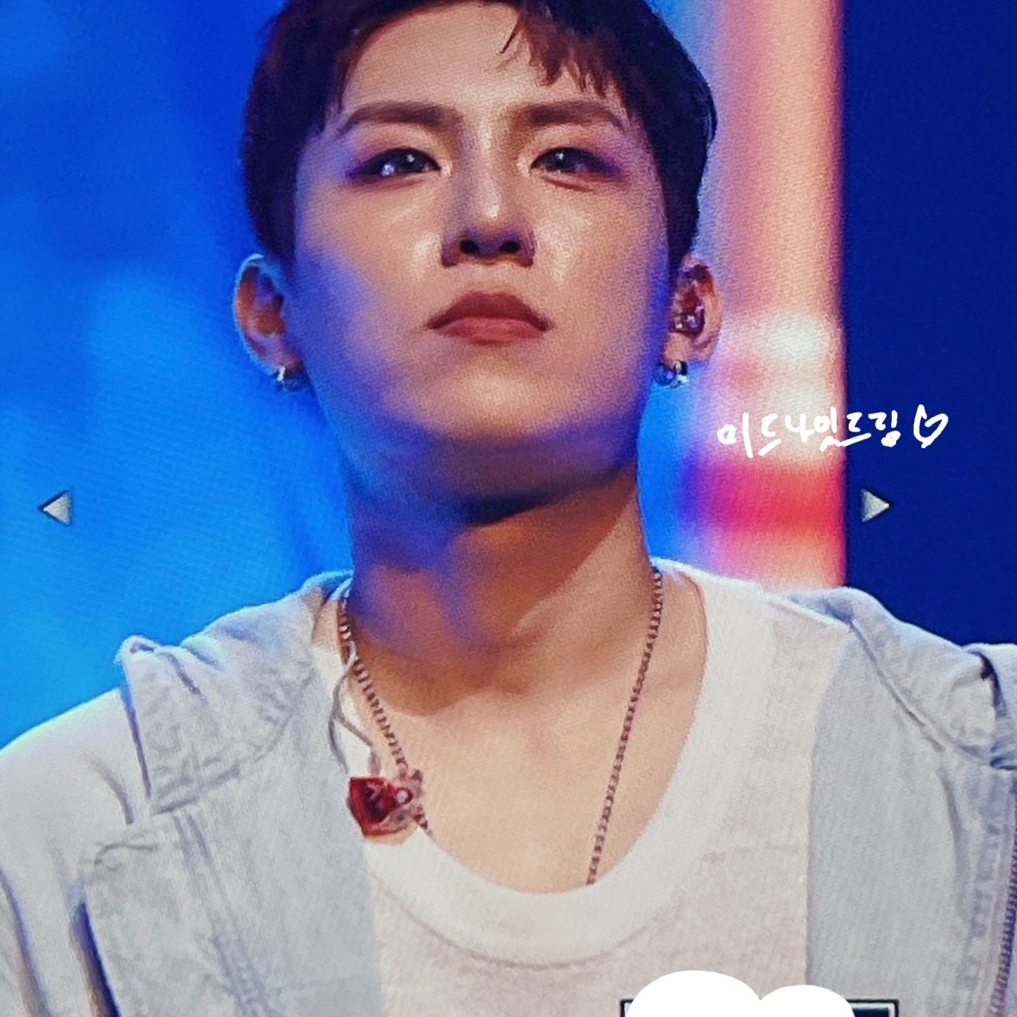 A moment captured by Park Woojin (AB6IX)'s fan