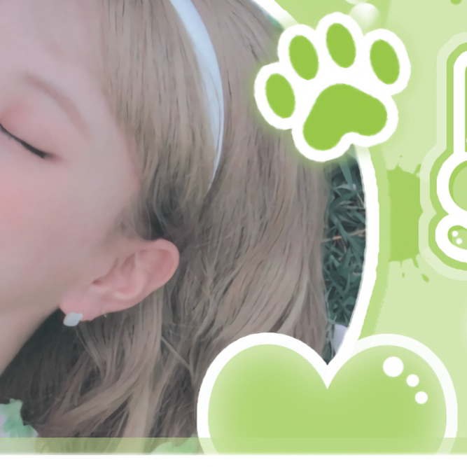 Behind-the-scenes cut of Chaeyoung (TWICE)