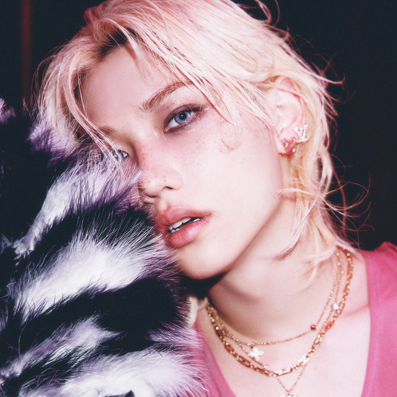 Latest photo of Felix (Stray Kids)