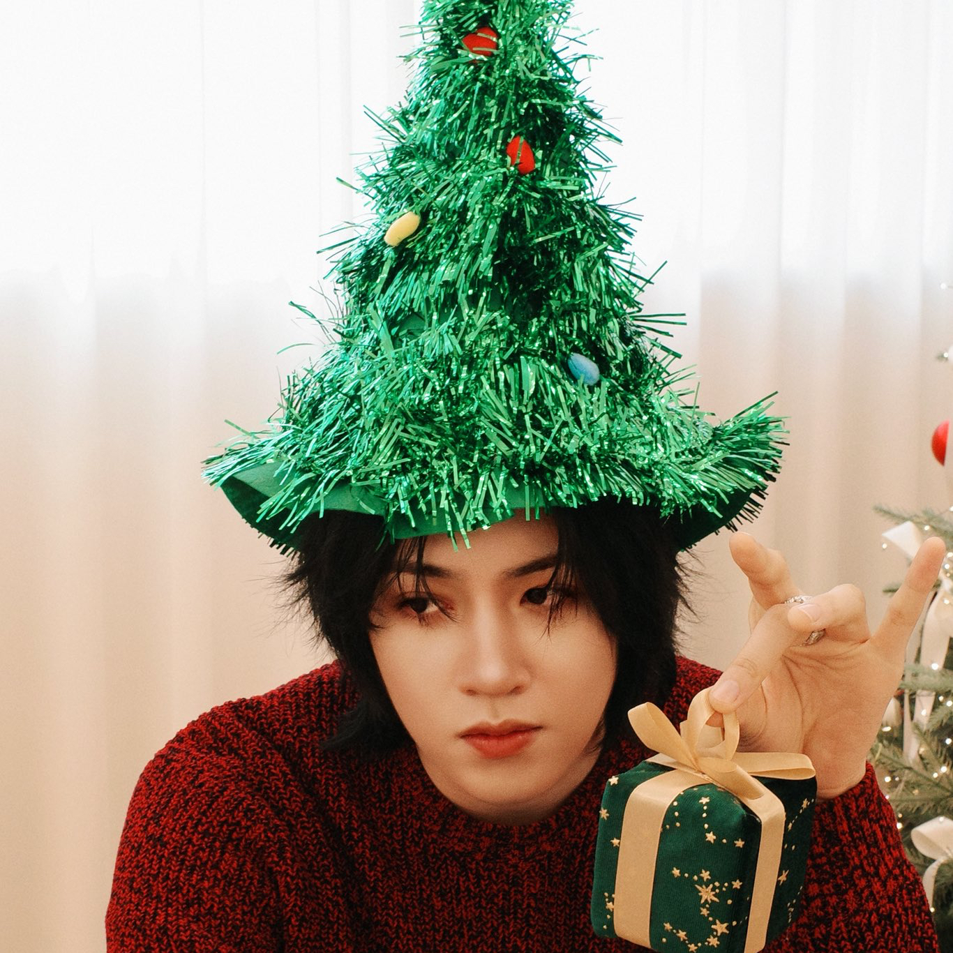 Behind-the-scenes cut of PENTAGON