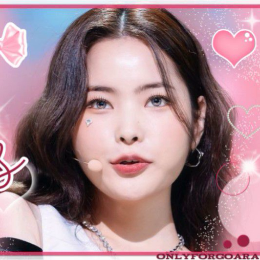Behind-the-scenes cut of Rina