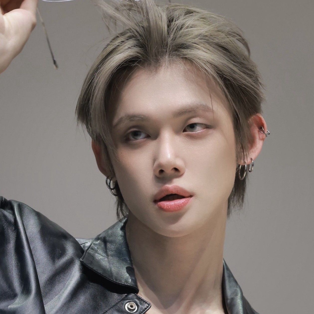 Foto aktivitas terbaru Yeonjun (TOMORROW X TOGETHER)