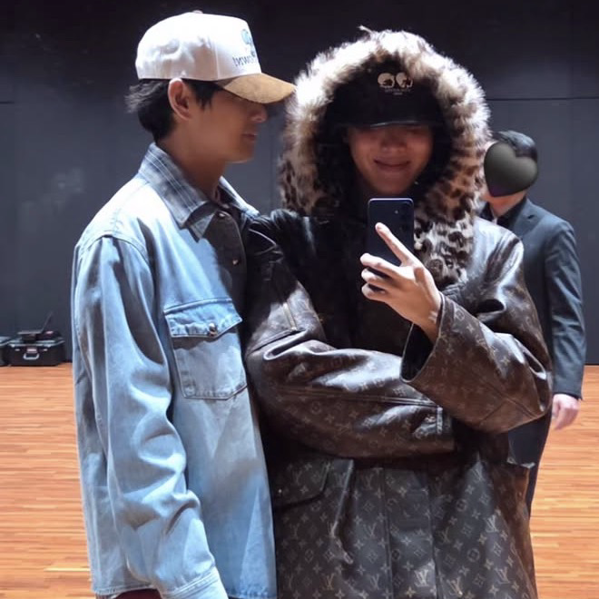 Recent activity shot of V (BTS)