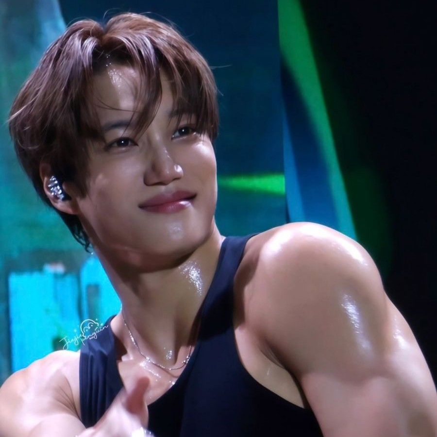 Behind-the-scenes cut of Kai (EXO)