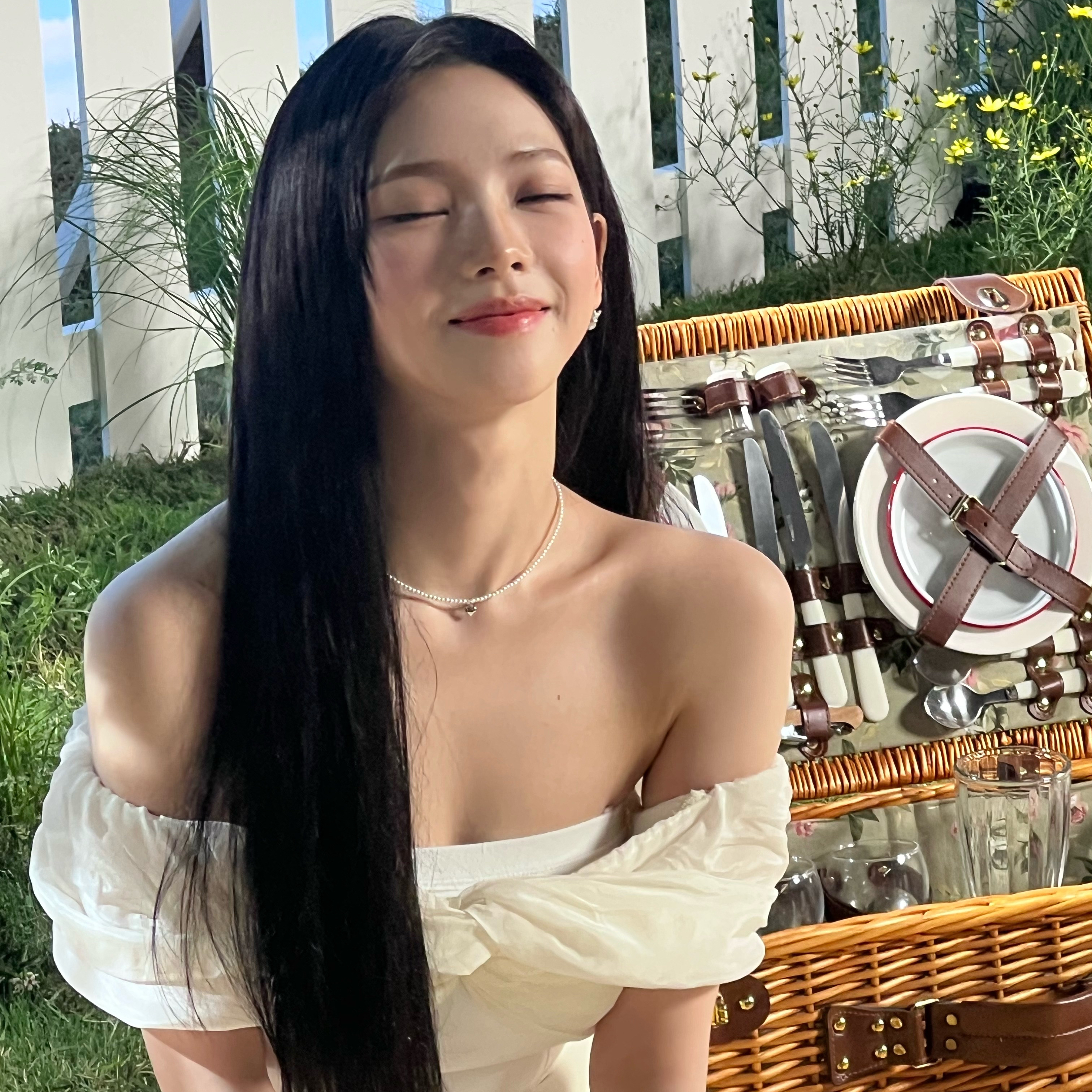 Recent activity shot of Karina (aespa)