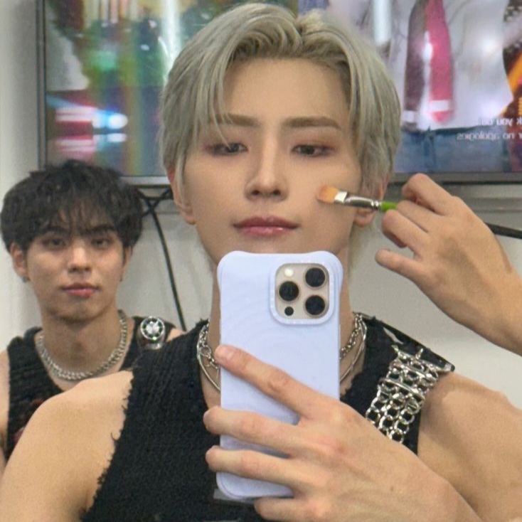 Recent activity shot of Yonghee (CIX)