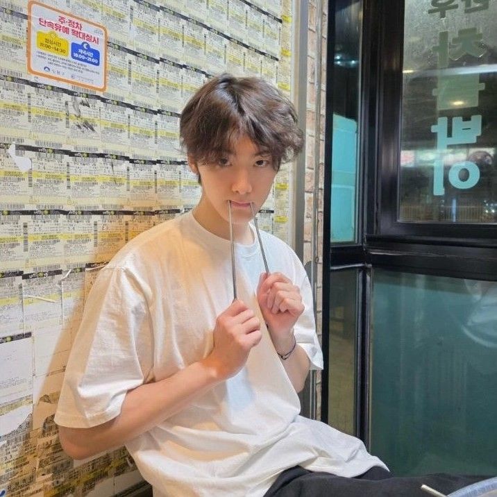 Foto aktivitas terbaru Sanha (ASTRO)