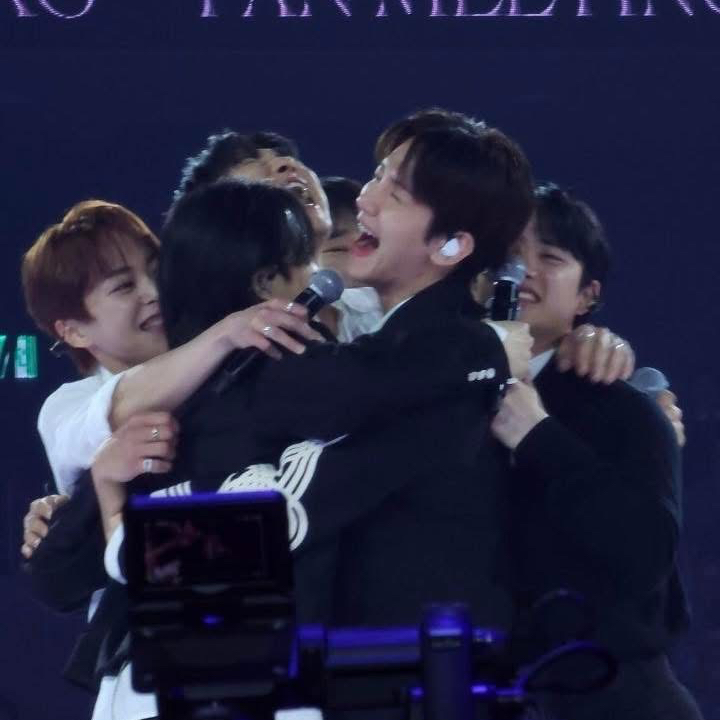 백현 (EXO) 최근 활동샷