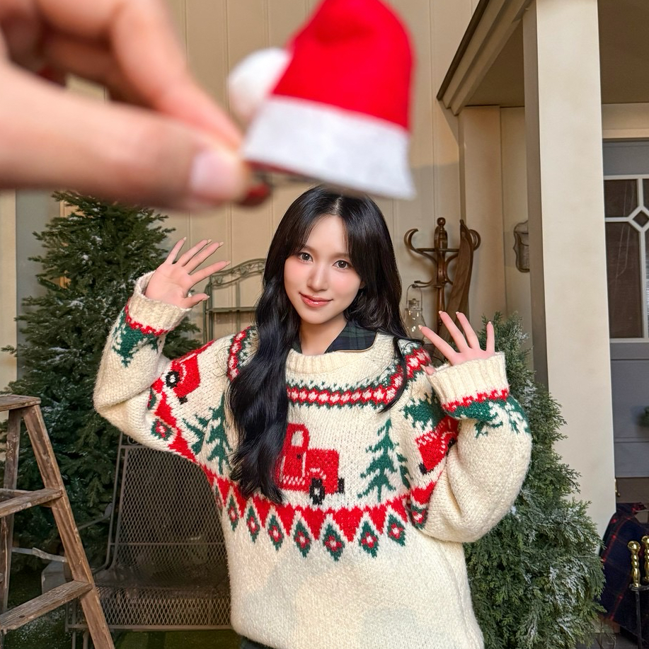 Foto aktivitas terbaru Mina (TWICE)