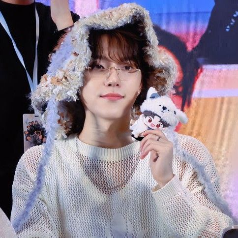 Latest photo of Dino (SEVENTEEN)