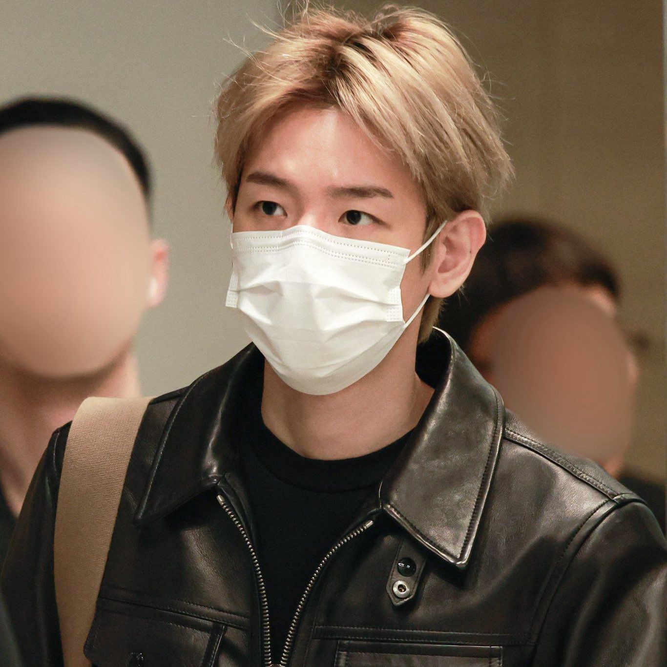 백현 (EXO)의 최신 사진