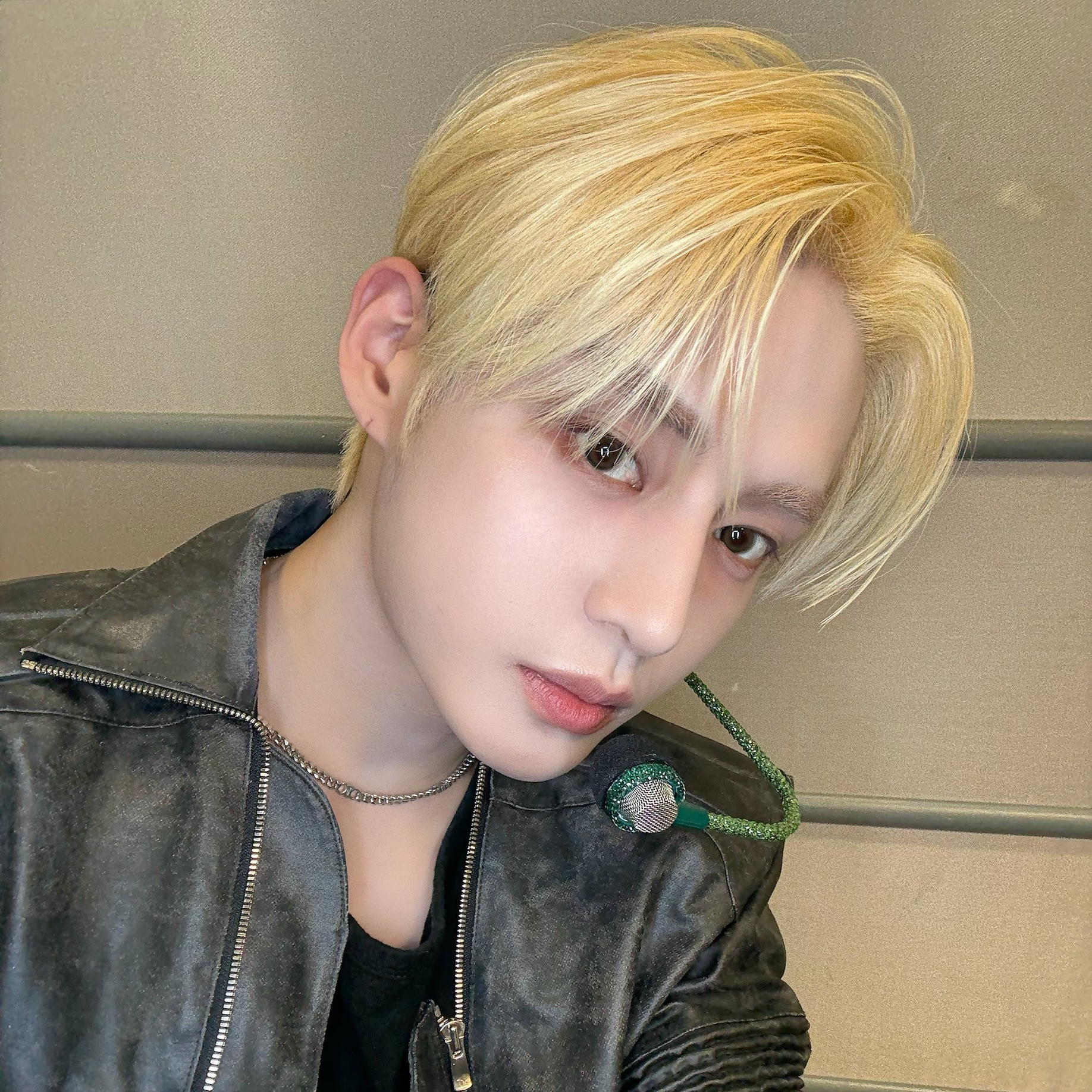 A moment captured by Kim Jiwoong (ZEROBASEONE)'s fan