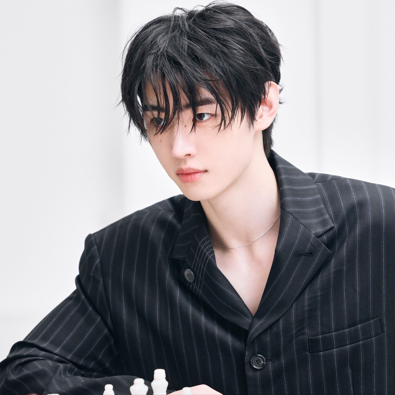 Behind-the-scenes cut of Sunghoon (ENHYPEN)